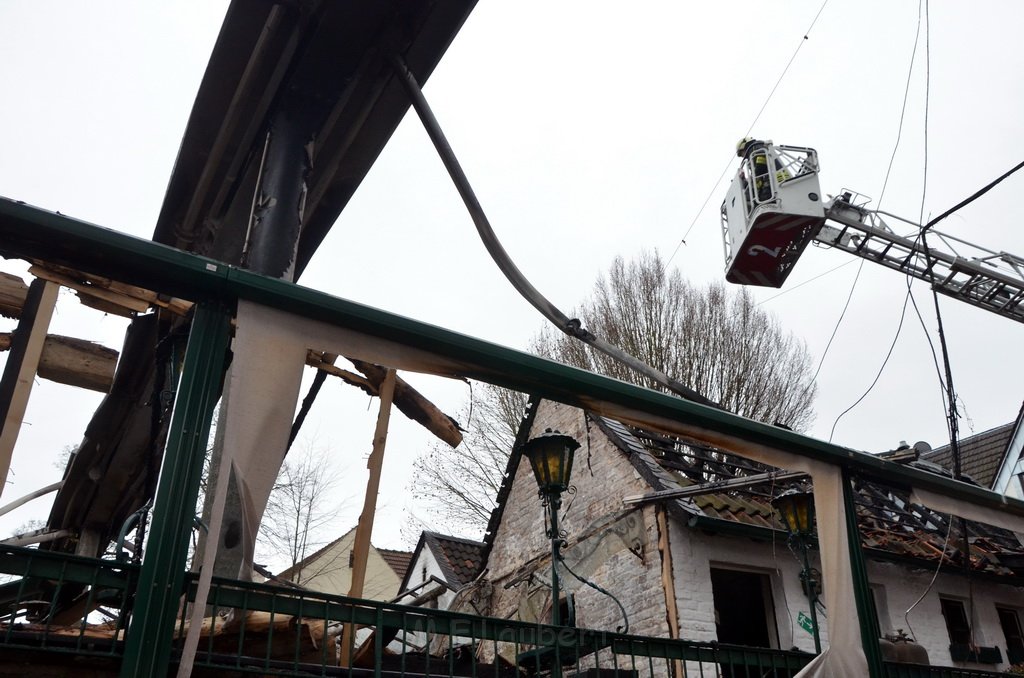 Feuer 3 Zum Treppchen Koeln Rodenkirchen Kirchstr Steinstr P415.JPG - Miklos Laubert